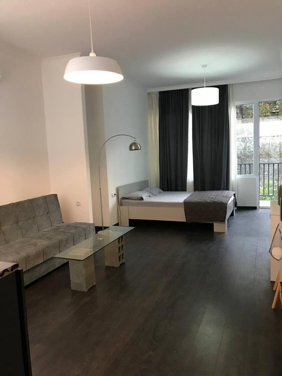 Room Studio 1 Tbilisi ภายนอก รูปภาพ